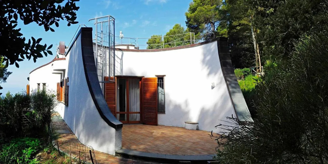 B&B Al Cavalluccio Marino Montemarcello